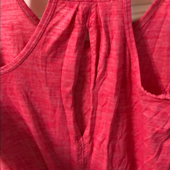 Lululemon tie back tank - Picture 4 of 4
